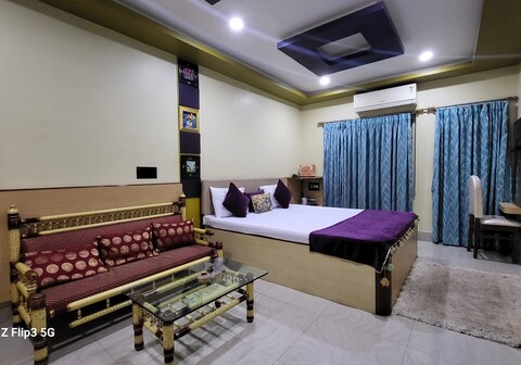 Hotel Sangam Berhampore