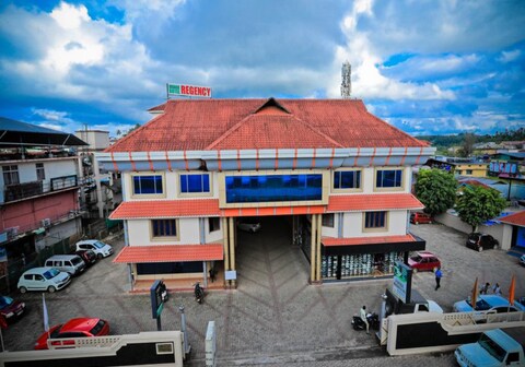 Issac's Hotel Regency