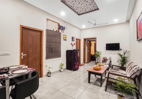 Homlee-Luxurious 2BHK-Dilshad Metro- Ground Floor
