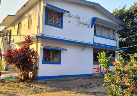 Hill & Garden View Stay