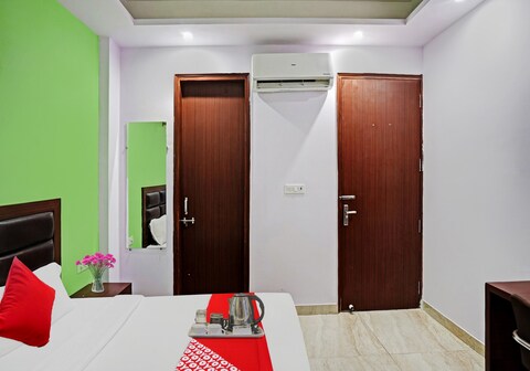 Hotel O Kailash Near Iskcon Temple Noida