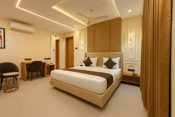Hotel Rajshree Suites