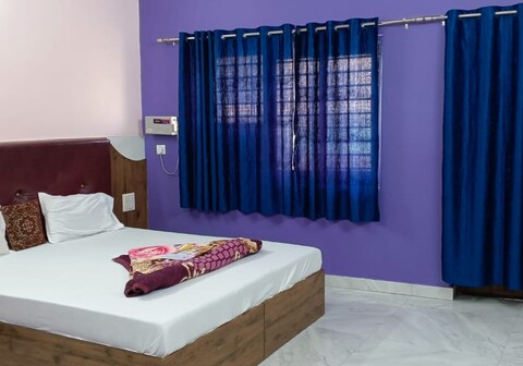 Baikunthh Paying Guest House