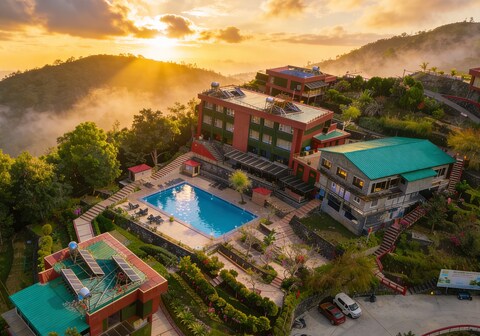 Foxoso Aamari Resort A Luxury Retreat
