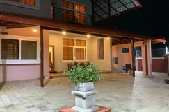 Sumantesh Homestay | Rooms & Guided Treks, Tirthahalli Sumantesh Homestay | Rooms & Guided Treks, Tirthahalli