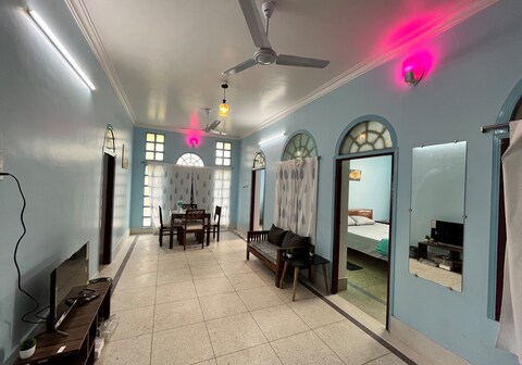 Cozy  2BHK  Apartment at Burdwan