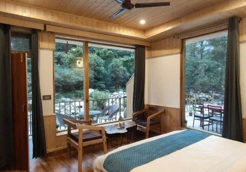 The River Face House - Tirthan valley