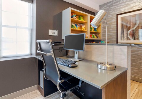 Best Western Plus Fairfield Hotel