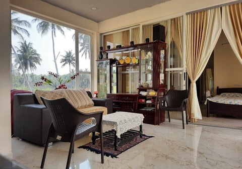 Pollachi Glass House