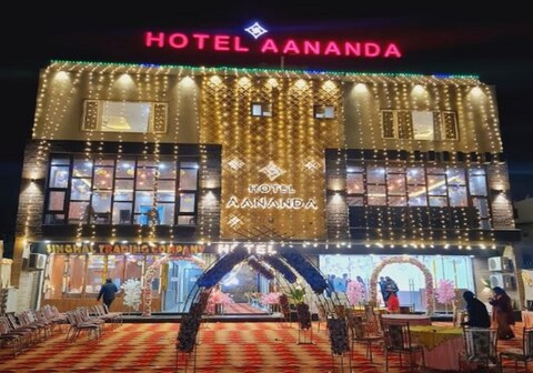 HOTEL AANANDA