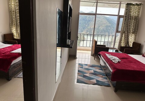 Hotel Moon and Resturant