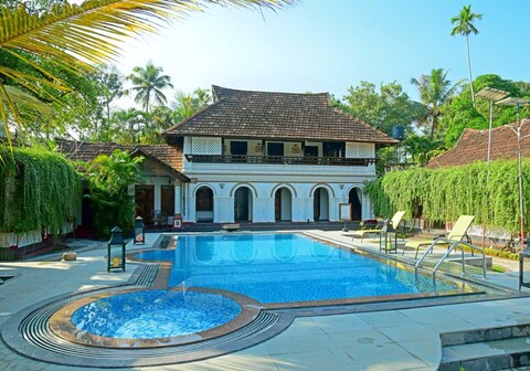 Kumarakom Tharavadu - A Heritage Hotel