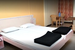 HOTEL RAJESH DELUXE, Kolhapur HOTEL RAJESH DELUXE, Kolhapur