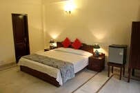 Sailors Home Gurgaon (Deluxe Room), Delhi Sailors Home Gurgaon (Deluxe Room), Delhi