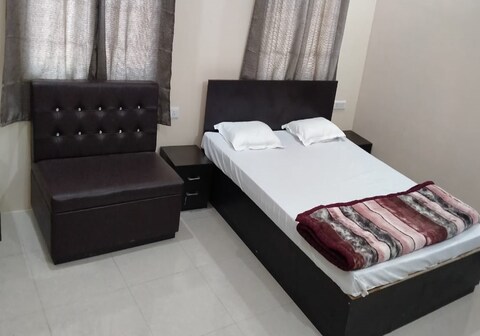 VANI VATIKA & RESTAURANT