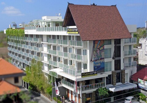 Maxone Hotel Bukit Jimbaran