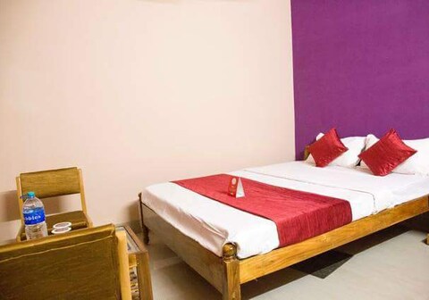 RAJDHANI A Premium Guest House