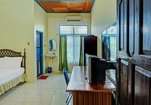 Capital O 91806 Hotel Batu Suli