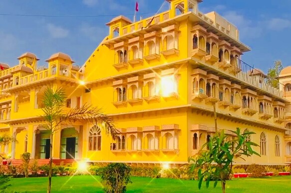 Yadu Vilas Palace