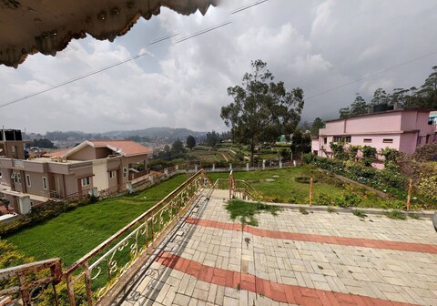 Exclusive Villa near Rose Garden