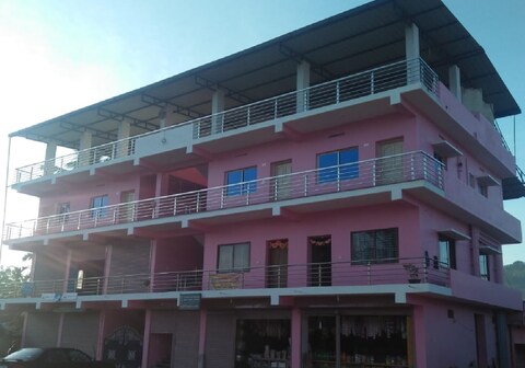 SRI ANNAPOORNESHWARI BOARDING AND LODGING