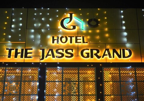 Hotel The Jass Grand