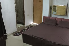 LUMEC STAY, Mathura LUMEC STAY, Mathura