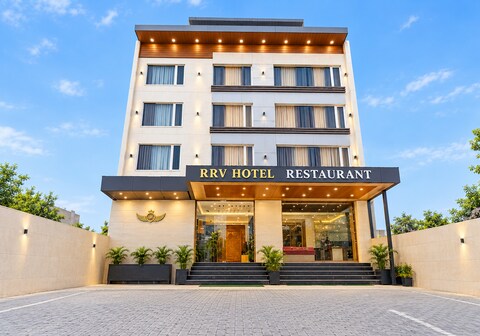 Hotel RRV Premier