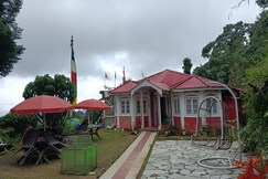 Yolmo Homestay & Resort | Valley-view Rooms, Darjeeling Yolmo Homestay & Resort | Valley-view Rooms, Darjeeling