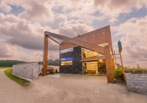 FabHotel Sholas Residency I - Nr. Government Rose Garden