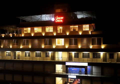 Hotel Upper Deck