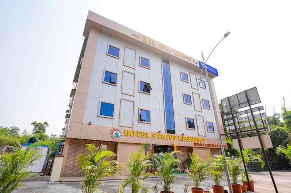 FabHotel Status Residency - Nr. Ghansoli Railway Station