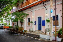 Residence De L'eveche - Entire Villa in Pondicherry - A CGH Earth SAHA Experience, Pondicherry Residence De L'eveche - Entire Villa in Pondicherry - A CGH Earth SAHA Experience, Pondicherry