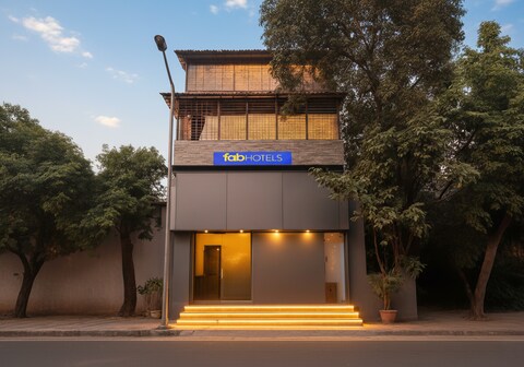 FabHotel Millennium - Nesco Exhibition Centre