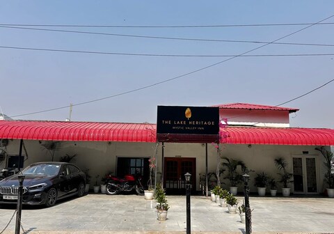 Mystic Valley Inn By The Lake Heritage