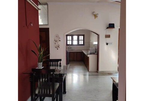 Up And Up Guesthouse