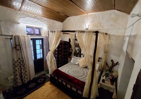 The Waltonia - A 150-Year-Old Heritage