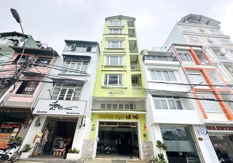 OYO 1196 Le Vu Hotel