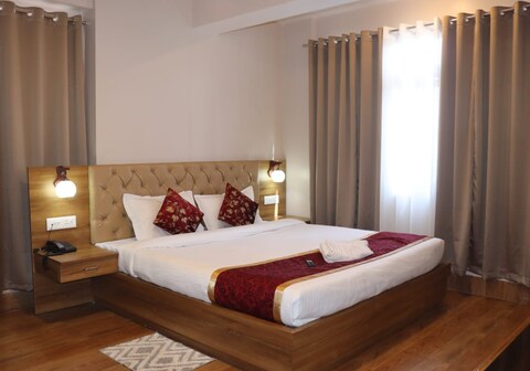 Cymond Hotels and Resorts