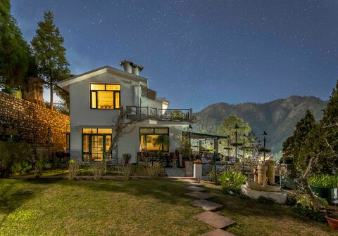 V are Family Bliss Cottage