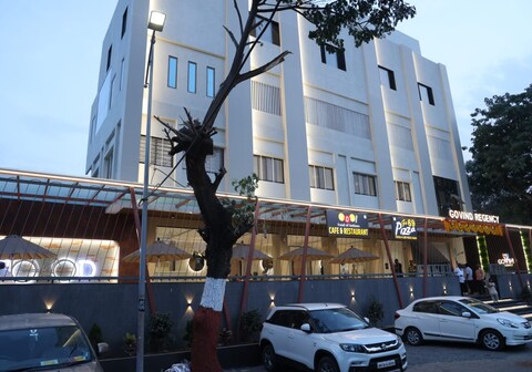 Hotel Govind Regency