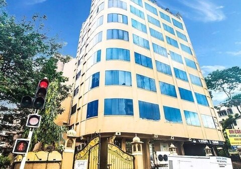 P inn By Glitz Hotel