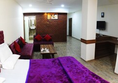 Hotel Khajuraho Regency, Bhopal Hotel Khajuraho Regency, Bhopal