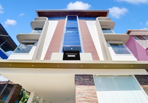 Townhouse Trivandrum Padmanabhaswamy Temple Formerly Rezt N Relaz Inn