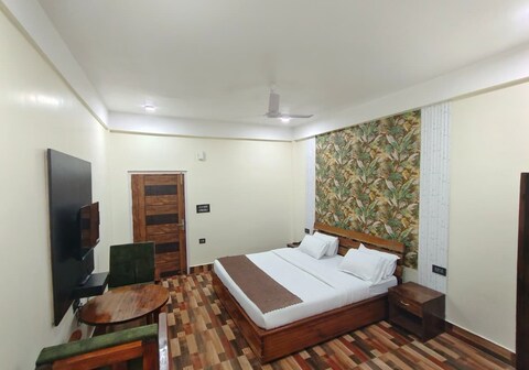 The Nest Inn Dirang| River Front