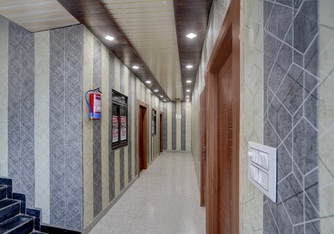 SPOT ON Hotel Sky Inn