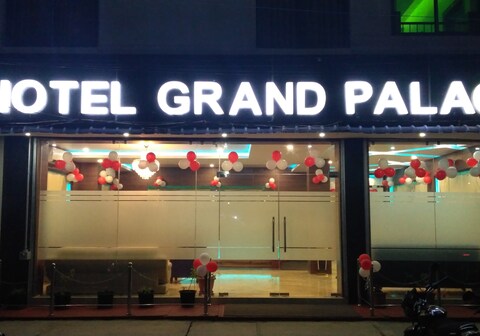 Hotel Grand Palace