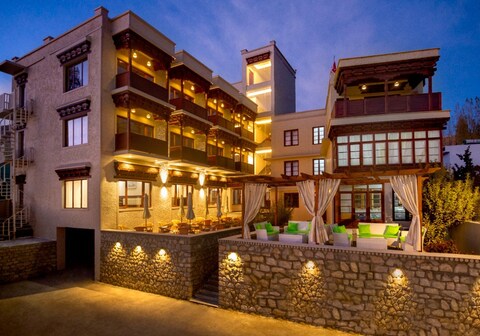 HOTEL ASHOKA LADAKH