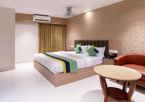 Treebo Premium New Light Suites