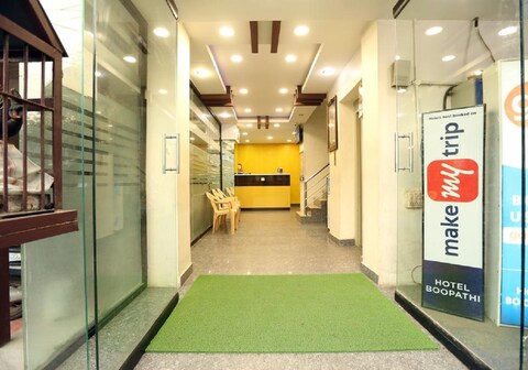 Hotel Boopathi International